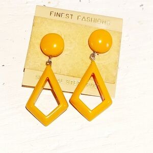 Earrings orange plastic